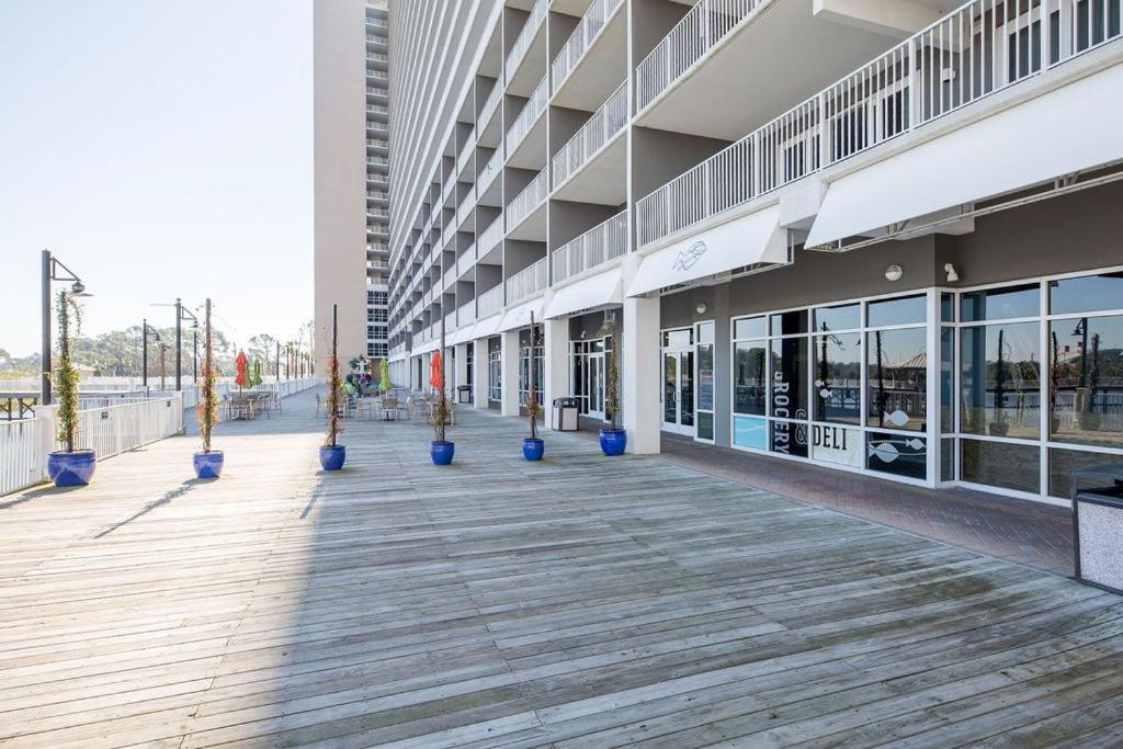 Some Beach Some Where At Laketown Wharf #825 By Nautical Properties Panama City Beach Eksteriør billede